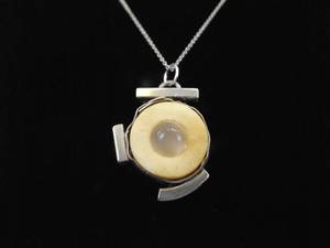 lot 26 image: .925 Sterling Silver Primitive Bone Pendant Necklace