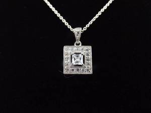 lot 29 image: .925 Sterling Silver Zirconia Pendant Necklace