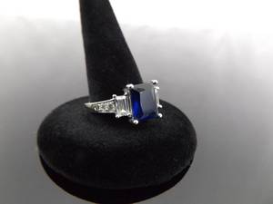 .925 Sterling Silver Sapphire Crystal Ring Size 8