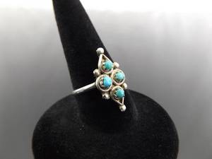 lot 47 image: .925 Sterling Silver Turquoise Cabochon Ring Size 5