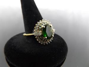 lot 51 image: .925 Sterling Silver Emerald Crystal Vermeil Ring Size 8