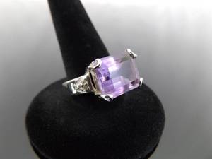 lot 55 image: .925 Sterling Silver Amethyst Crystal Ring Size 7