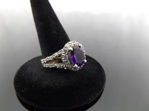 lot 60 image: .925 Sterling Silver Amethyst Crystal Ring Size 7