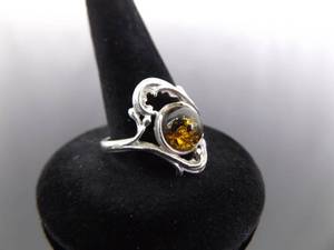 lot 68 image: .925 Sterling Silver Amber Cabochon Ring Size 8