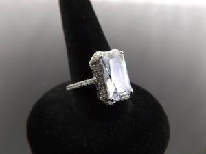 lot 78 image: .925 Sterling Silver Zirconia Ring Size 6