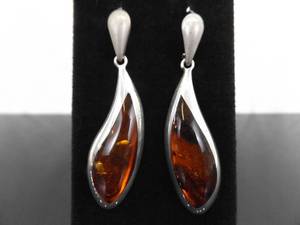 lot 96 image: .925 Sterling Silver Dichroic Amber Dangle Hook Earrings