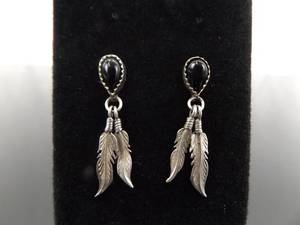 lot 98 image: .925 Sterling Silver Native Black Onyx Cabochon Dangle Feather Post Earrings
