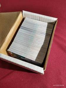 lot 18 image: 1993-94 Parkhurst Hockey Cards