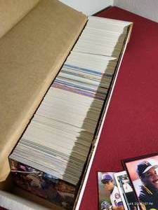 lot 54 image: Box of Baseball Cards - Several StarsHOFers