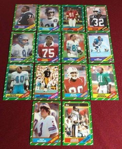 lot 74 image: (14) 1986 Topps Football Cards - Some StarsHOFers