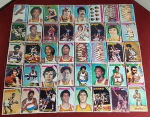 lot 193 image: (40) 1975-76 Topps Basketball Cards