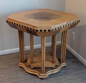 lot 12 image: LR - Side Table - Octagonal Inlaid Wood with Checkered Edge