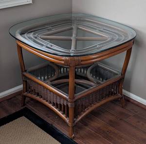 lot 14 image: SR - Rattan Side Table Glass Top