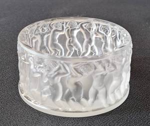 lot 17 image: UL - Lalique Crystal Bowl - Dancing Nude Figures Motif