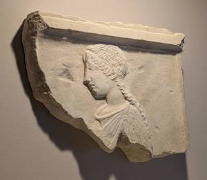 lot 30 image: Plaster Wall Hanging Relief - Classical Female Profile