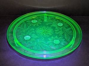 lot 169 image: K - Vintage Uranium Jeanette Depression Sunflower Footed Glow Green Glass Cake Plate