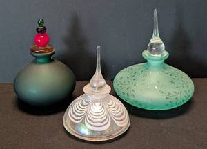 lot 201 image: K - (3) Glass Art Handicraft Perfume Bottles