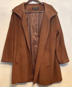 lot 150H image: LR - Ellen Tracy Brown Coat Size 18W