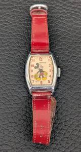 lot 282 image: Vintage Ingersoll Mickey Mouse Watch - Vintage, Red Leather Band
