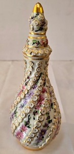 lot 175K image: LR - Vintage Milli Saraylar SB1997 Decanter & Saucer - Sumerbank Turkish Porcelain