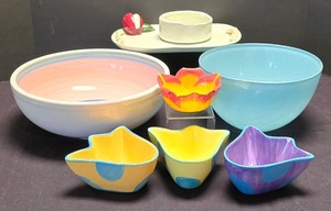 lot 249K image: LR - Caleca Hand Painted Bowl with 3 Tulip Bowls & Blue Bowl - Hand Painted in Italy