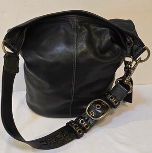 lot 258K image: LR - Coach F0793-11423P Leather Purse - Black