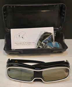 lot 262K image: LR - Panasonic TY-EW3D10 HD 3D Glasses
