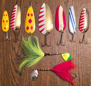 lot 269K image: LR - Len Thompson Vintage Spoons Lot - Hunter Tail & Huskie Junior Lures