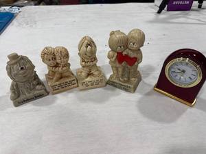 lot 1160 image: Vintage Figurines & Desk Clock