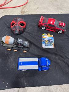 lot 1176 image: Toy Vehicle & Mask Lot
