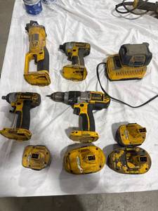 lot 1181 image: DeWalt Power Tool Lot