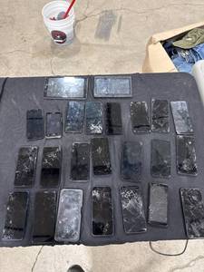 lot 1191 image: Lot of 23 Damaged Electronic Devices