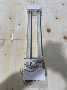 lot 1201 image: Dual Bar LED Grow Light