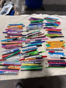 lot 1238 image: Assorted Writing Instruments Lot