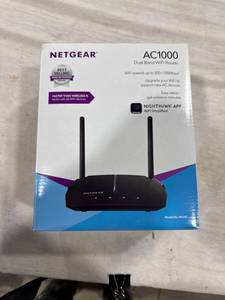 lot 1242 image: Netgear AC1000 WiFi Router