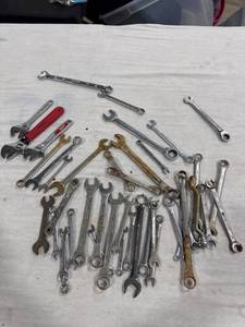 lot 1258 image: Assorted Metal Wrench Lot