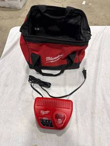 lot 1261 image: Milwaukee Tool Bag & M12 Charger