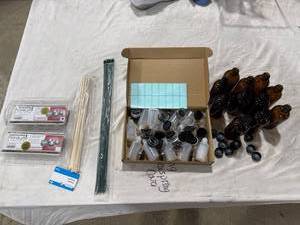 lot 1282 image: Crafting & Packaging Supply Lot