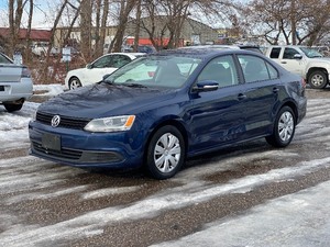 lot 5 image: 2012 VOLKSWAGEN JETTA SE PZEV No Accidents  2 Owner  136k Miles (NO RESERVE)