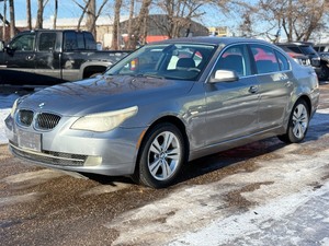 lot 14 image: 2010 BMW 5 SERIES 528I XDRIVE All Wheel Drive  No Accidents (NO RESERVE)