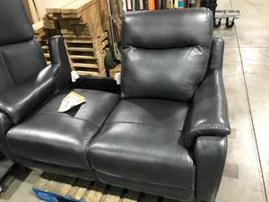 lot 23 image: HIGHEND POWER RECLINER LOVESEAT