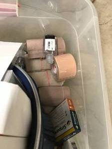 lot 103 image: VET FIRST AID ITEMS