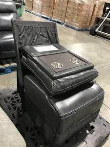 lot 202 image: MIDDLE SECTION OF A SECTIONAL