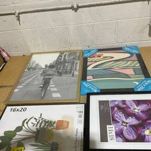 lot 321 image: LOT OF 4 Picture Frames See Photo For Sizes