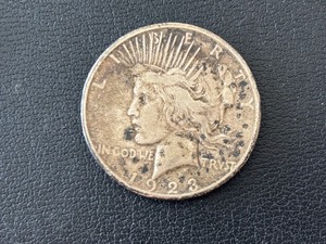 lot 3 image: 1923-S Peace Dollar
