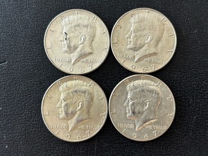 lot 7 image: 1967 Kennedy Half Dollars 40% Silver