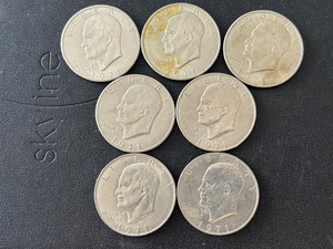 lot 18 image: Eisenhower Dollar Coins