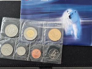 lot 60 image: 1999 Canada Mint Set