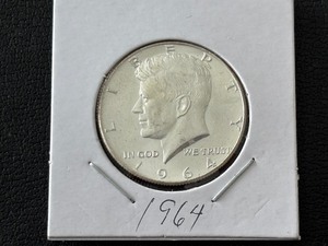 lot 44 image: 1964 Kennedy Half Dollar