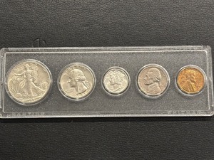lot 57 image: 1941 Mint Set